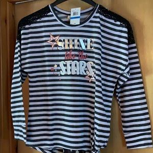 3 Piece Set Shirt, Leggings, Scarf, Necklace. Xlg